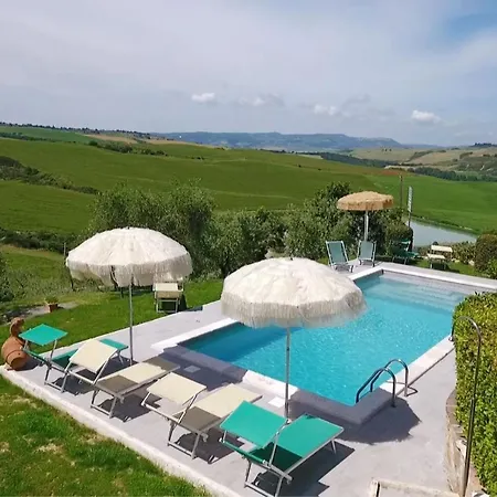 Appartement Sleeps 4 Pool Wifi